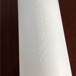 NWOT Starbucks 100% Recycled Plastic Matte Mint Green Traveler slide-lock lid.